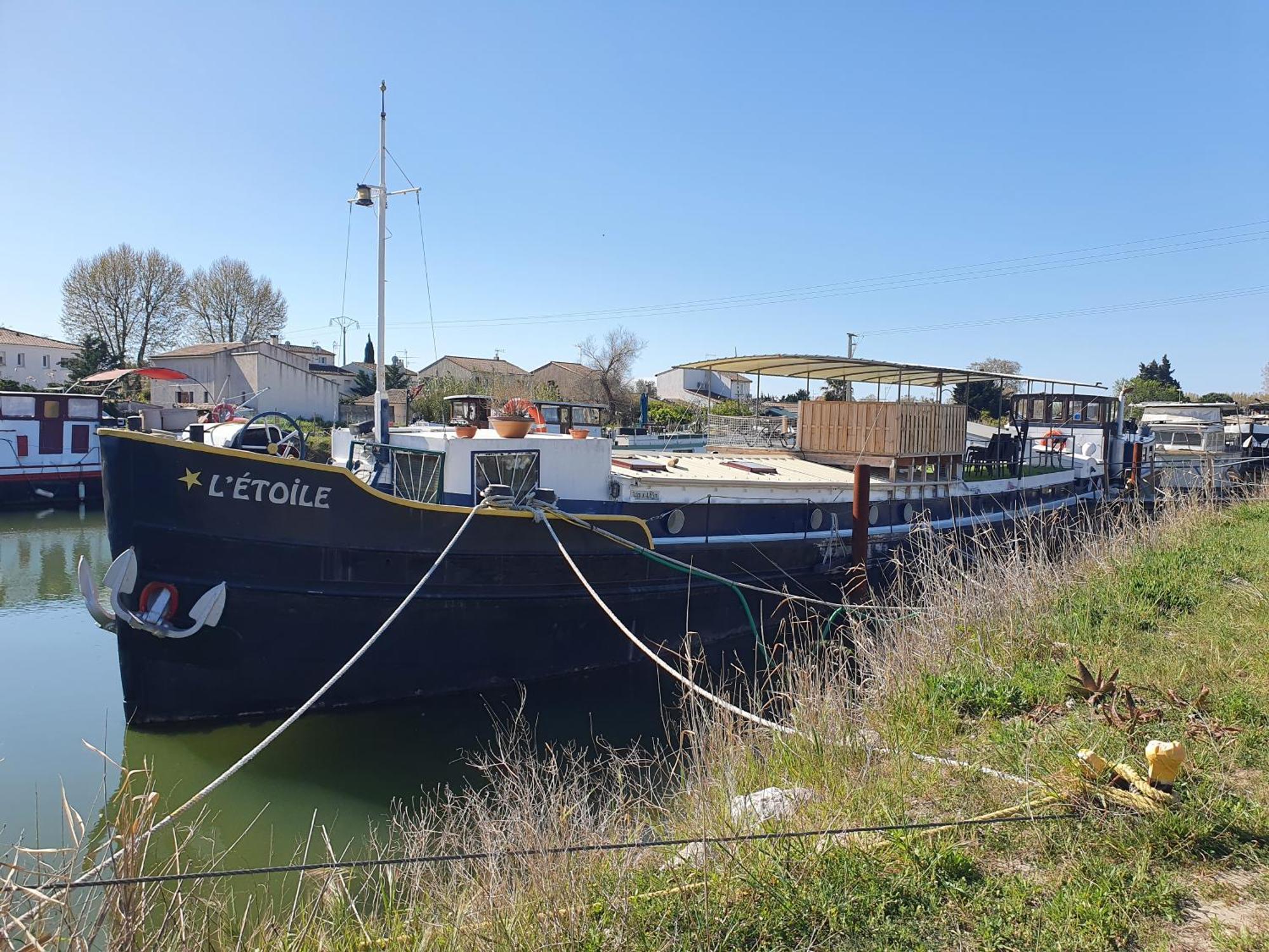 Peniche Authentique Tout Confort Aigues-Mortes Eksteriør bilde